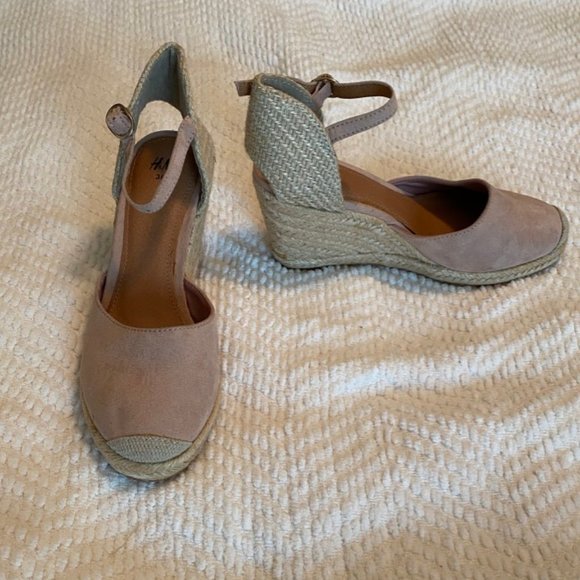H&M Espadrille Wedges - Picture 1 of 3